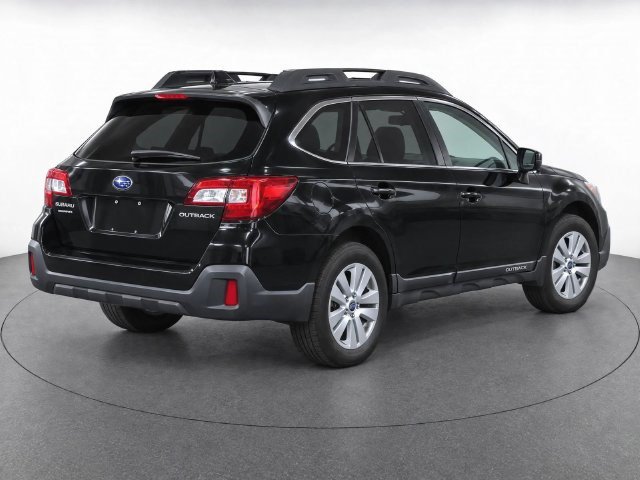 Used 2019 Subaru Outback 2.5i Premium AWD/4WD image 3