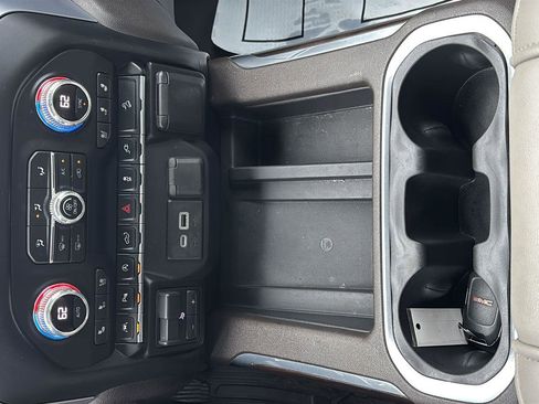 Used 2020 GMC Sierra 1500 SLT w/ SLT Premium Plus Package image 34