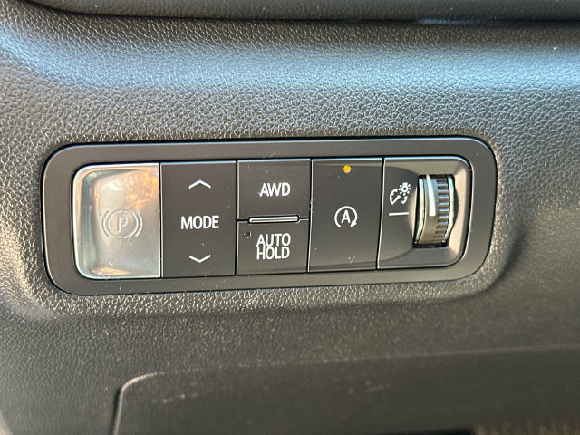 Used 2025 GMC Terrain Elevation AWD/4WD image 26