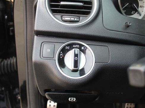 Used 2012 Mercedes-Benz C 250 Coupe image 15