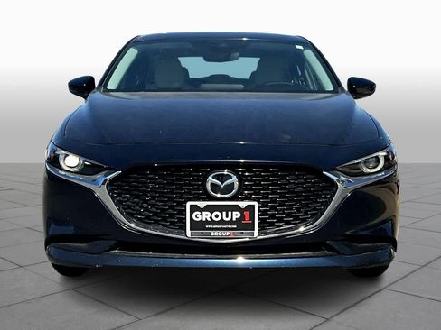 Used 2021 MAZDA MAZDA3 s image 3