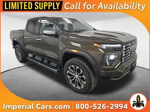Used 2023 GMC Canyon Denali image 1