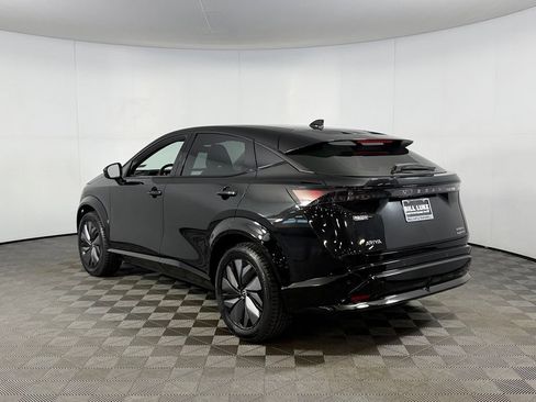 Used 2024 Nissan Ariya AWD image 10