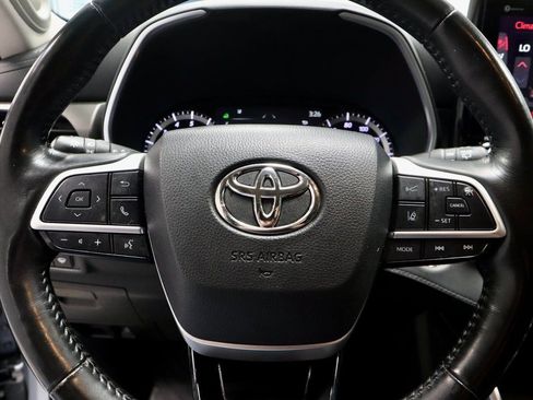 Used 2022 Toyota Highlander Limited image 34