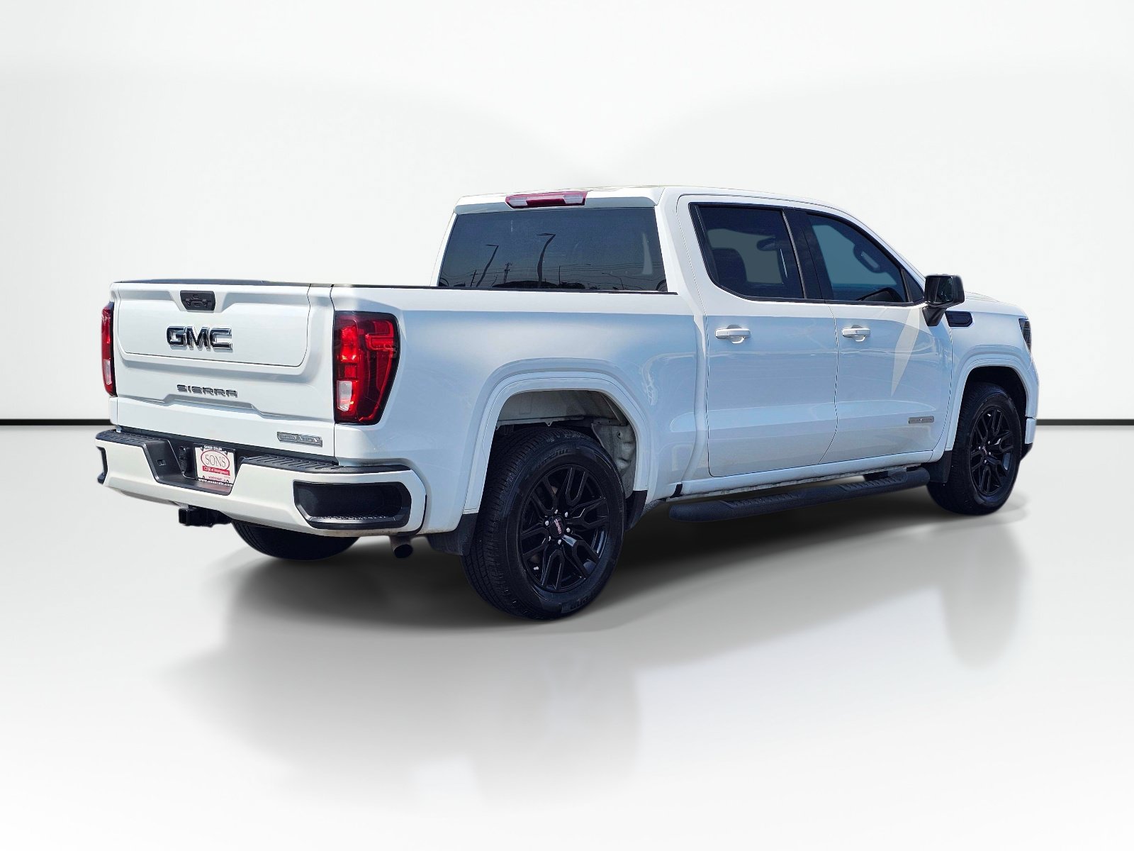 Used 2022 GMC Sierra 1500 Elevation RWD image 8