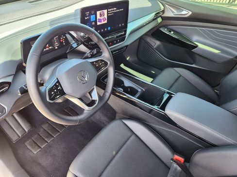 Certified 2023 Volkswagen ID.4 Pro S Plus AWD/4WD image 10
