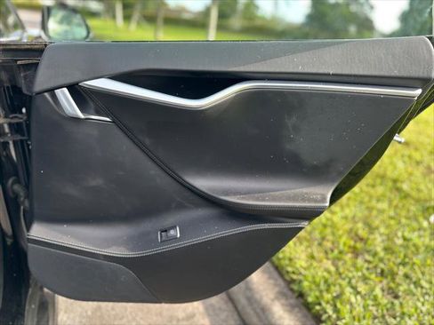 Used 2016 Tesla Model S 75 image 21