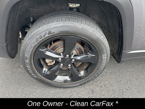 Certified 2022 Jeep Grand Cherokee L Laredo image 9