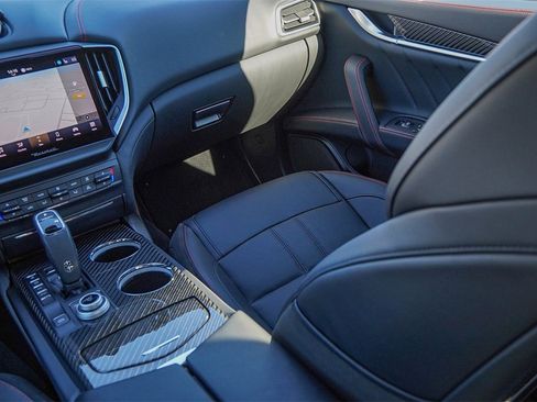 Certified 2024 Maserati Ghibli Modena Q4 image 30