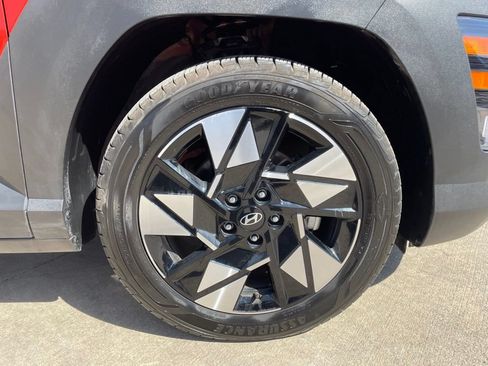 Used 2024 Hyundai Kona SEL FWD image 28
