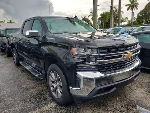 Used 2021 Chevrolet Silverado 1500 LT RWD image 2