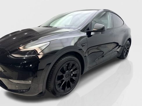 Used 2023 Tesla Model Y Long Range AWD/4WD image 11
