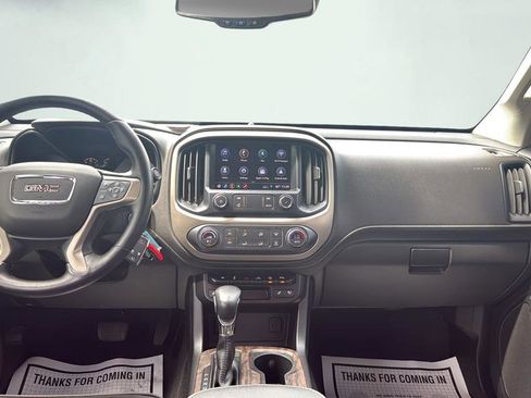 Used 2022 GMC Canyon Denali w/ Denali Black Edition Package AWD/4WD image 17