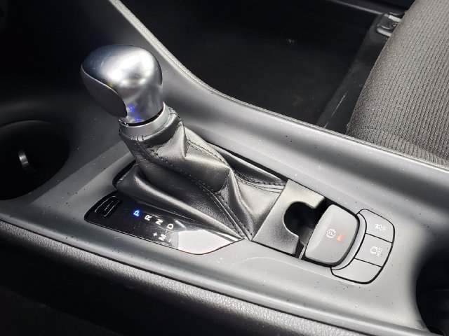 Used 2019 Toyota C-HR LE FWD image 33