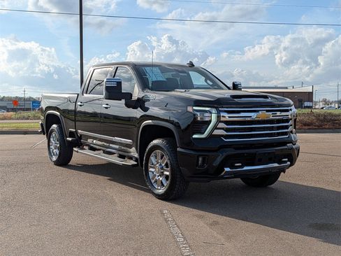 New 2026 Chevrolet Silverado 2500 High Country w/ Technology Package image 2