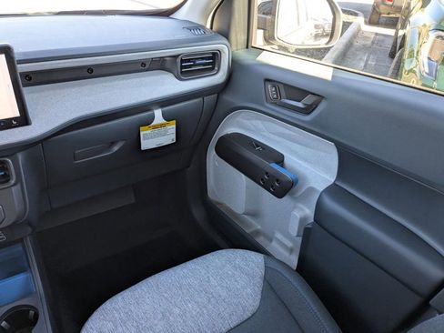 New 2025 Ford Maverick XLT w/ XLT Luxury Package image 18