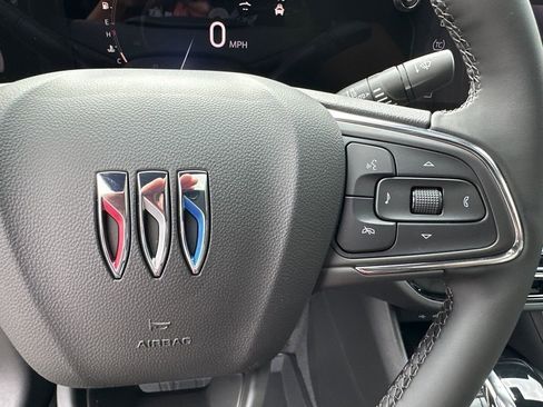 New 2026 Buick Envista Avenir FWD image 26