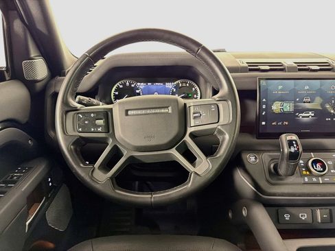 Certified 2023 Land Rover Defender 130 X-Dynamic SE AWD/4WD image 24