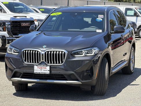 Used 2024 BMW X3 sDrive30i w/ Convenience Package RWD image 3
