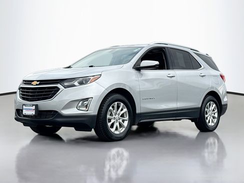 Used 2018 Chevrolet Equinox LT w/ Sun & Infotainment Package AWD/4WD image 12