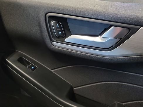 Used 2025 Ford Escape Platinum AWD/4WD image 19