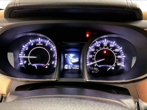 Used 2016 Toyota Avalon XLE Premium image 12