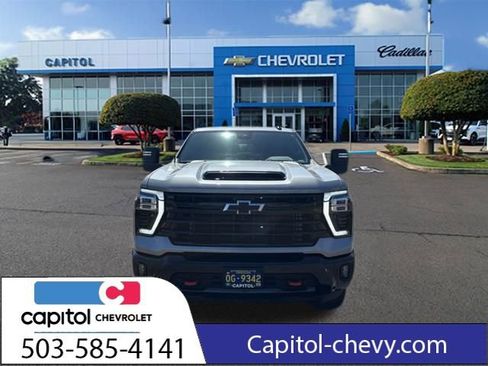 Used 2025 Chevrolet Silverado 3500 LT w/ Trail Boss Package image 9