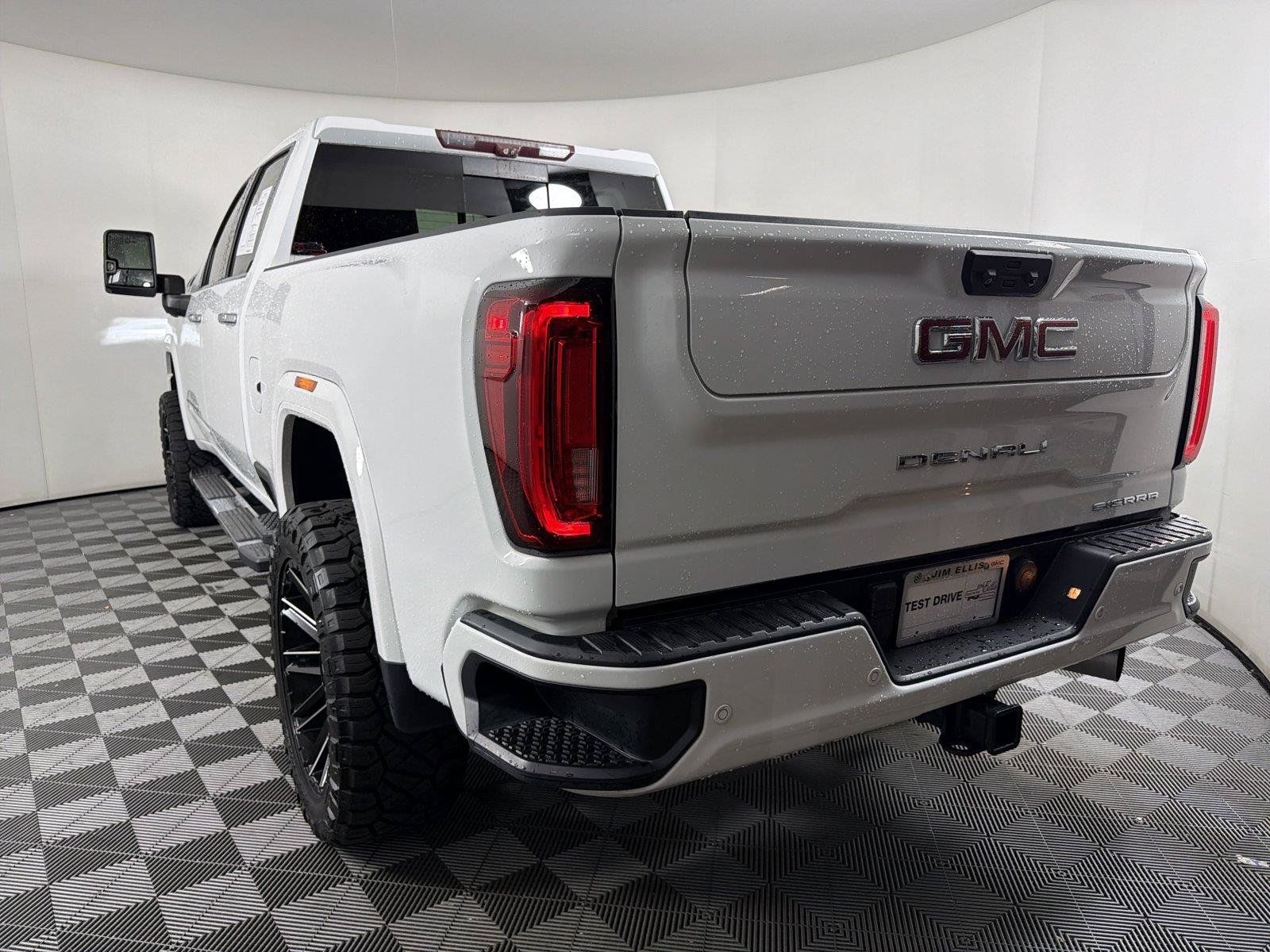 Used 2020 GMC Sierra 2500 Denali w/ Denali Ultimate Package AWD/4WD image 4