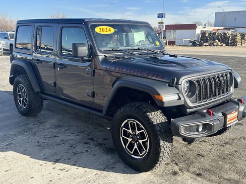 Used 2024 Jeep Wrangler Rubicon image 7