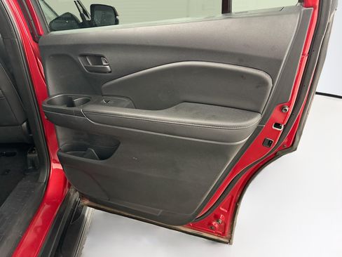 Used 2023 Honda Passport EX-L image 32