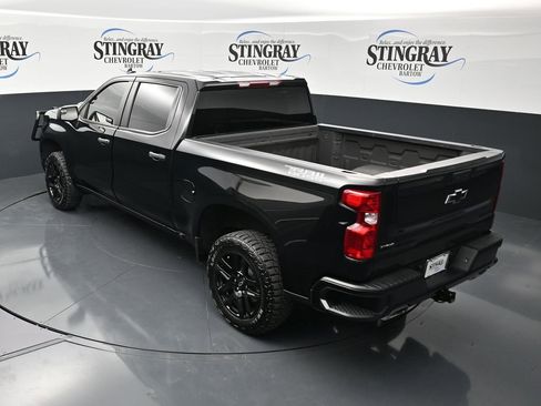 Used 2025 Chevrolet Silverado 1500 Custom Trail Boss w/ Midnight Edition AWD/4WD image 16