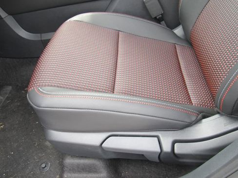 New 2026 Nissan Kicks SR w/ Cold Weather Package FWD image 18