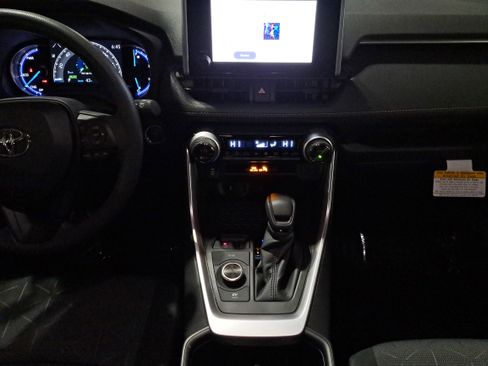 New 2025 Toyota RAV4 XLE image 17