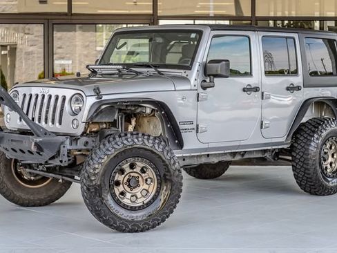 Used 2017 Jeep Wrangler Unlimited Sport w/ Quick Order Package 24S AWD/4WD image 2