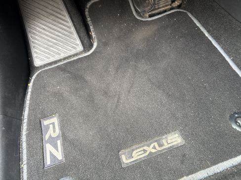 Used 2023 Lexus RZ 450e Premium AWD/4WD image 17