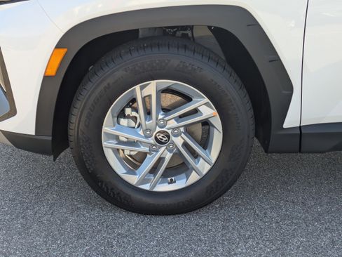New 2026 Hyundai Tucson SE image 13