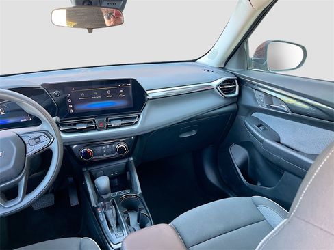 Used 2024 Chevrolet TrailBlazer LT image 21