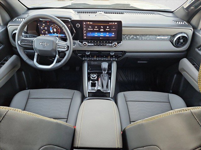 New 2026 Chevrolet Colorado ZR2 w/ Technology Package AWD/4WD image 15