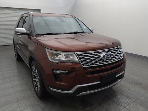 Used 2018 Ford Explorer Platinum image 14