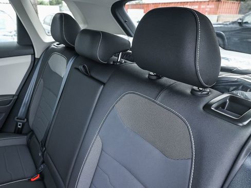 New 2025 Volkswagen Taos SE image 33