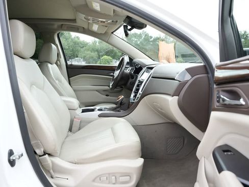 Used 2015 Cadillac SRX Luxury w/ Driver Awareness Package AWD/4WD image 23