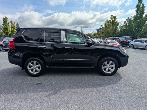 Used 2011 Lexus GX 460 Premium AWD/4WD image 2