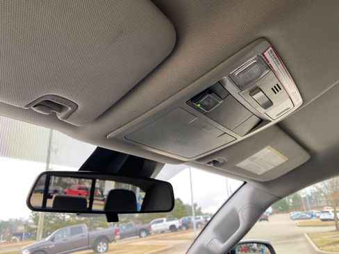 Used 2021 Toyota Tacoma SR w/ SR Convenience Package image 25