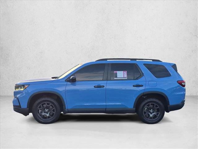 Used 2025 Honda Pilot TrailSport image 9