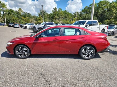New 2025 Hyundai Elantra SEL image 5