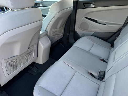 Used 2017 Hyundai Tucson SE image 11