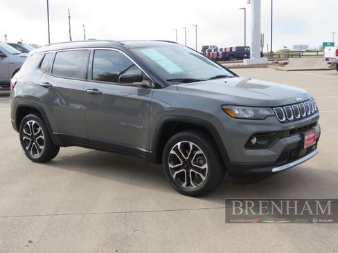 Used 2022 Jeep Compass Limited AWD/4WD image 8