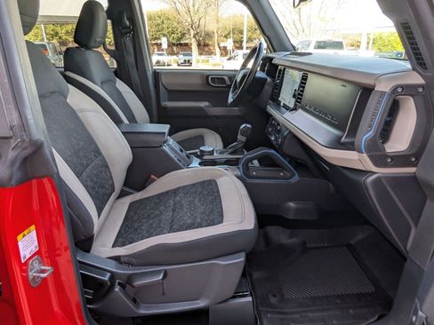 Used 2022 Ford Bronco Wildtrak image 23