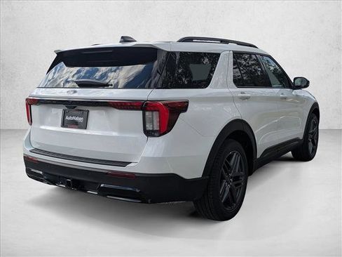 New 2026 Ford Explorer ST-Line w/ ST-Line Street Pack image 8