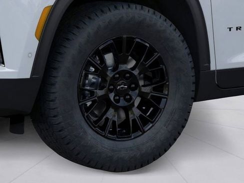 New 2026 Chevrolet Traverse Z71 w/ Enhanced Driving Package AWD/4WD image 7